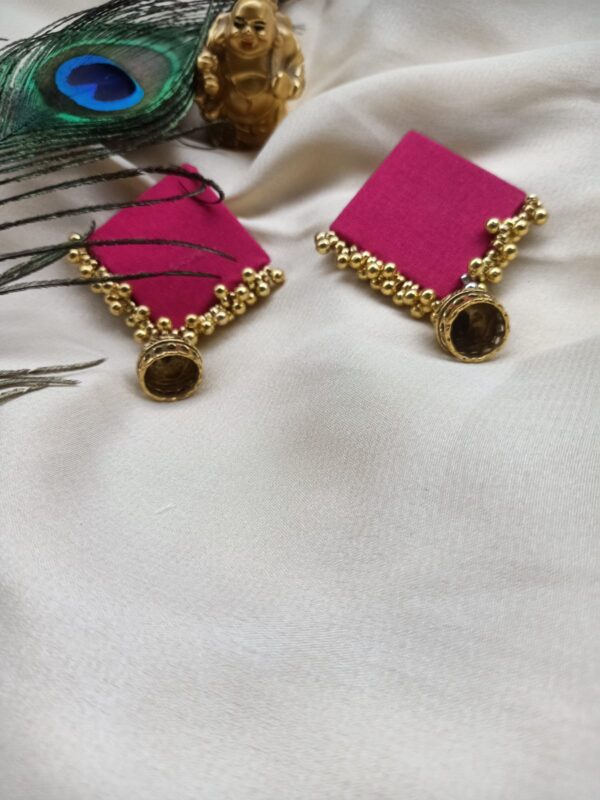 Golden jhumka