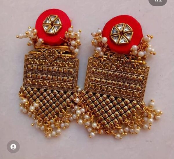 Pendal earrings