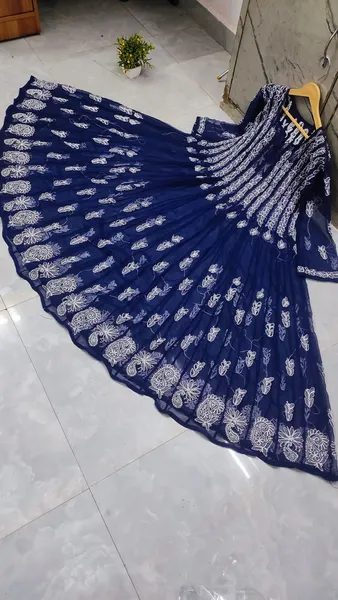 56 Kali Chikan Anarkali