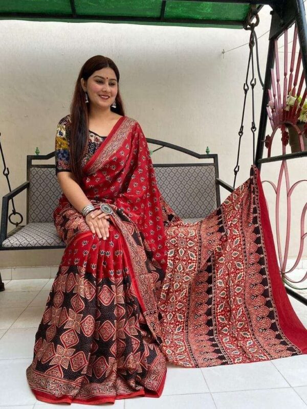 SAREE