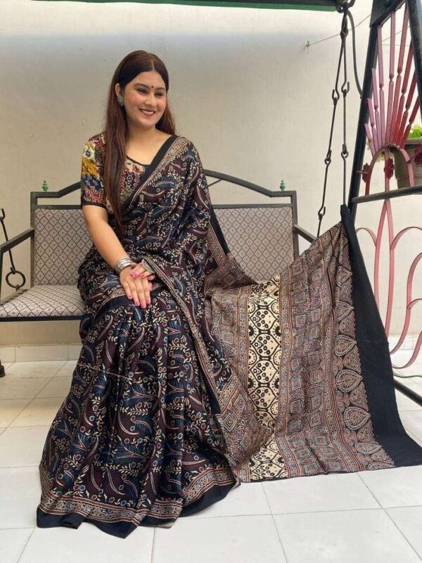 SAREE
