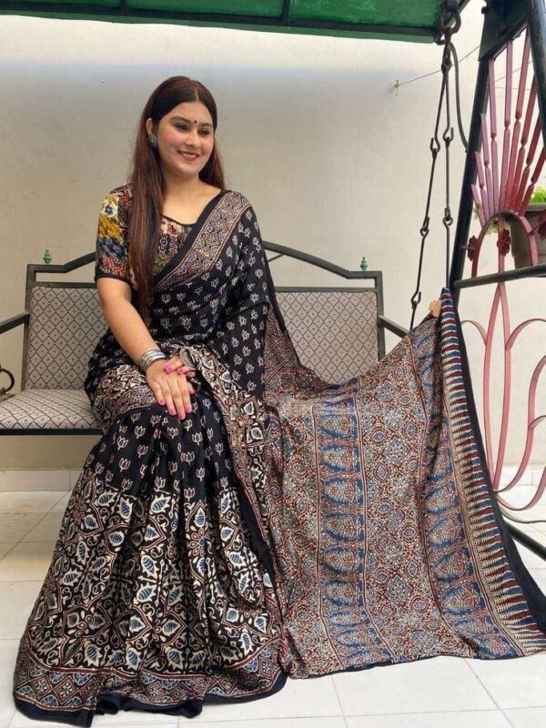 SAREE