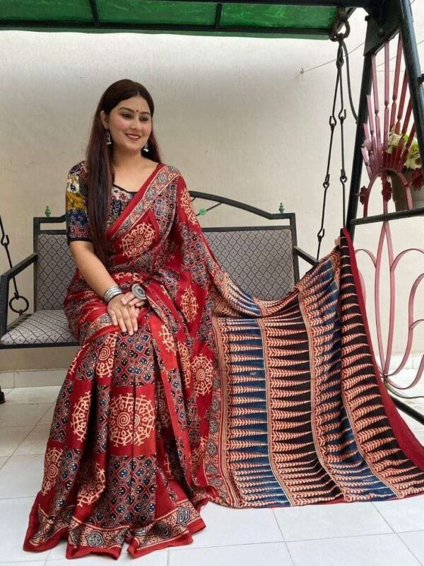 SAREE