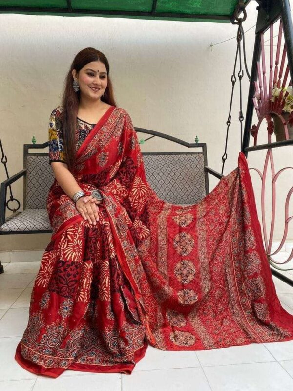 SAREE