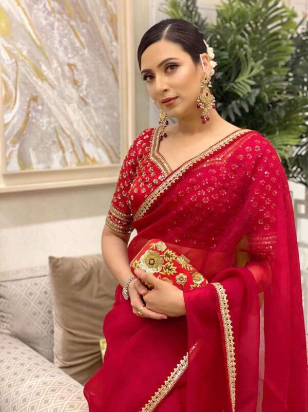SAREE