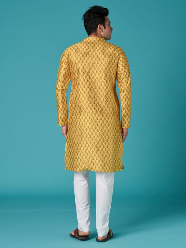 KURTA