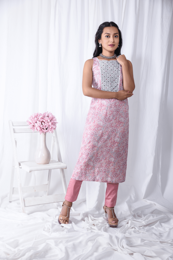 Pink Printed Floral Kurta