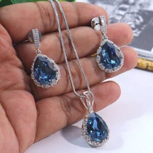 Pendant chain and earring set