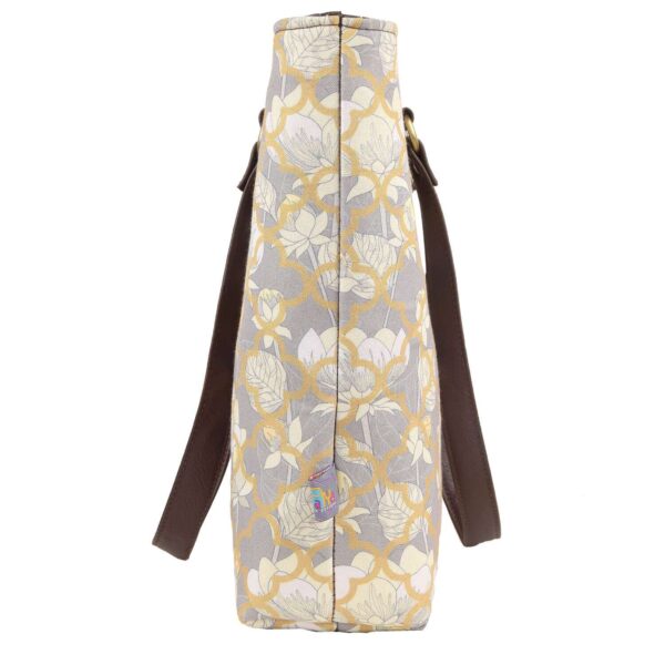 White Lotus Floral Print Handbag