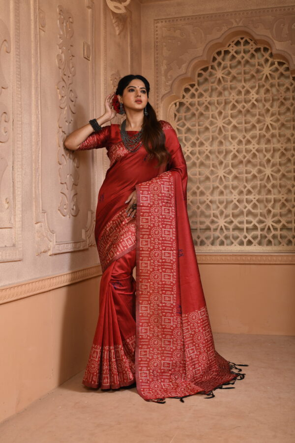 FLORA_101_RED saree