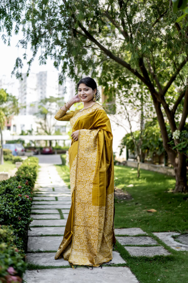 HDLM_385_YELLOW saree