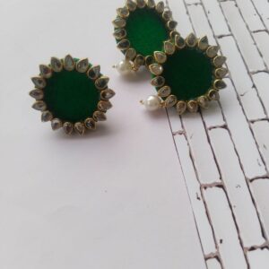 Rainvas Green Kundan rings and studs earrings combo set for women