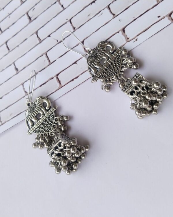 Rainvas Elephant design silver oxidised earrings