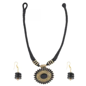 Women's Black Thread Oxidized Pendant Fashion Necklace Set (Color: Black)