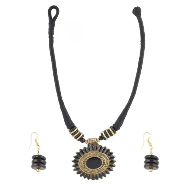 Women's Black Thread Oxidized Pendant Fashion Necklace Set (Color: Black)