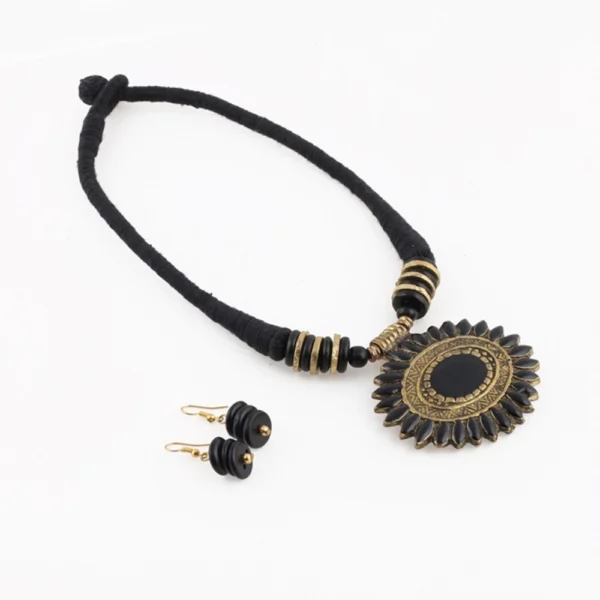 Women's Black Thread Oxidized Pendant Fashion Necklace Set (Color: Black)