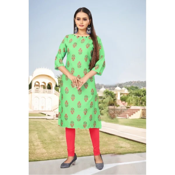 Women's Digital Print Rayon Regular 3/4th Sleeve Knee Length Kurti (Green)
