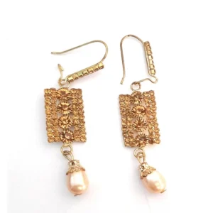 Women's Alloy Plated Stone Gold Plated Drop Earrings (Honey)