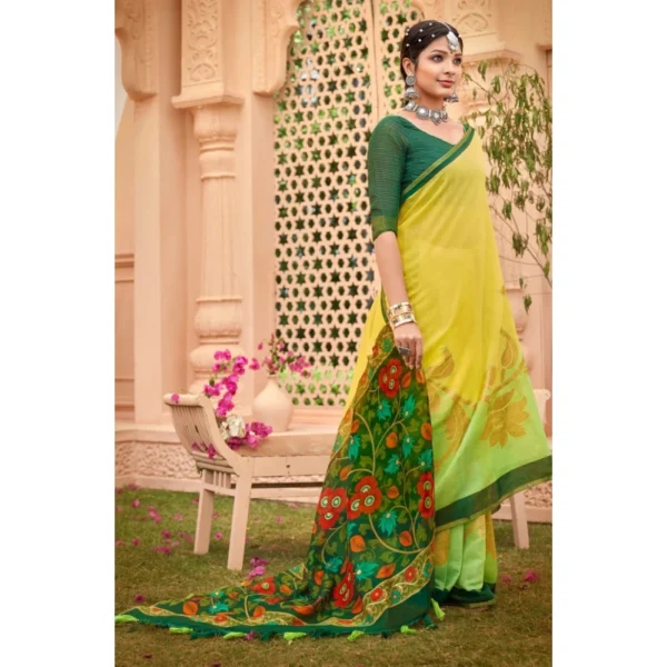 Women's Cotton Floral Pattern Foil Printed Saree With Blouse (Light Yellow, 5-6 Mtrs)