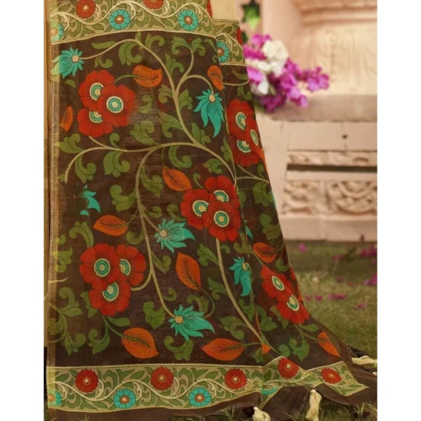 Women's Cotton Floral Pattern Foil Printed Saree With Blouse (Cream, 5-6 Mtrs)