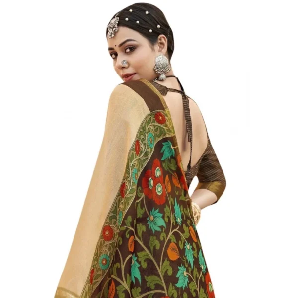Women's Cotton Floral Pattern Foil Printed Saree With Blouse (Cream, 5-6 Mtrs)