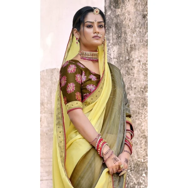 Women's Moss Chiffon Floral Printed Foil Embellished Latkan on pallu Saree With Blouse (Light Yellow, 5-6 Mtrs)