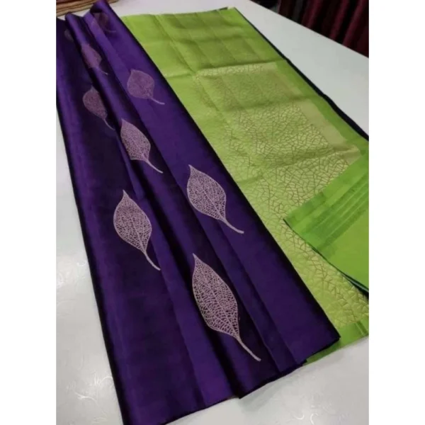 Women's Borderless Kanjivaram Silk Sarees With Unstitched Blouse (Purple)