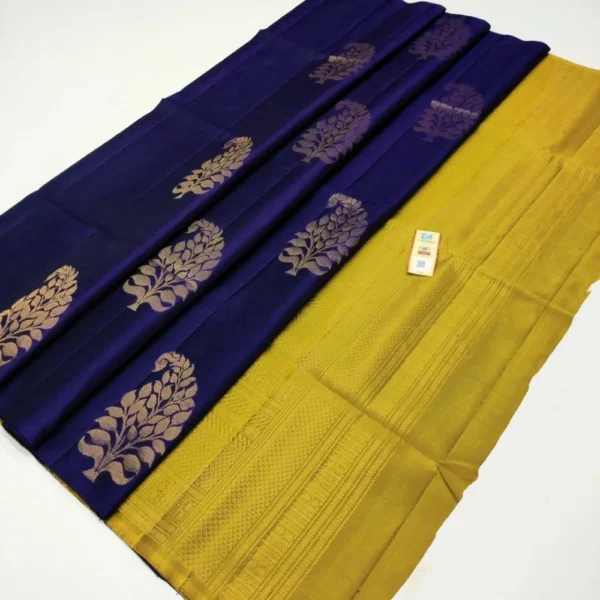 Women's Borderless Kanjivaram Silk Sarees With Unstitched Blouse (Royal Blue)