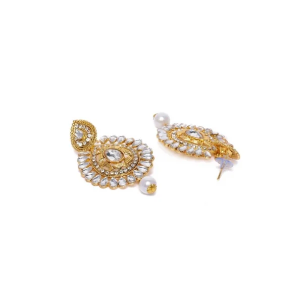 Women's Rose Gold Plated Alloy Kundan Earrings & Mangtikka (White)
