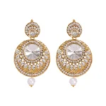 Women's Rose Gold Plated Alloy Kundan Earrings & Mangtikka (White)