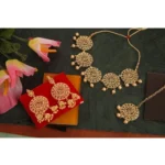 Women's Rose Gold Plated Alloy Necklace & Earings Set (Gold)