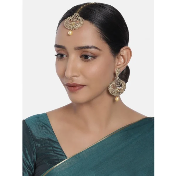 Women's Rose Gold Plated Alloy Kundan Earrings & Mangtikka (Gold)
