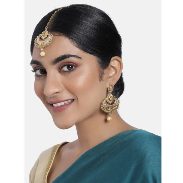 Women's Rose Gold Plated Alloy Kundan Earrings & Mangtikka (Gold)