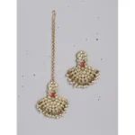 Women's Rose Gold Plated Alloy Kundan Earrings & Mangtikka (White)
