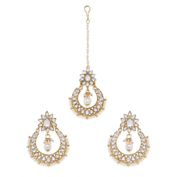 Women's Rose Gold Plated Alloy Kundan Earrings & Mangtikka (White)