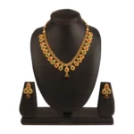 Women's Rose Gold Plated Alloy Choker Necklace Set (Green & Red)