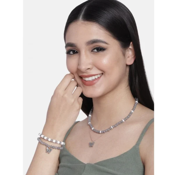 Women's Rose Gold Plated Brass Pendant Chain With Beaded Bracelet (Grey)