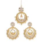 Women's Rose Gold Plated Alloy Kundan Earrings & Mangtikka (White)