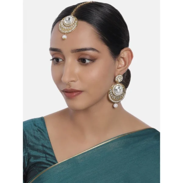 Women's Rose Gold Plated Alloy Kundan Earrings & Mangtikka (White)