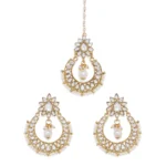 Women's Rose Gold Plated Alloy Kundan Earrings & Mangtikka (White)