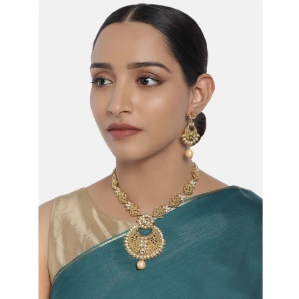 Women's Rose Gold Plated Alloy Necklace & Earings Set (Gold)