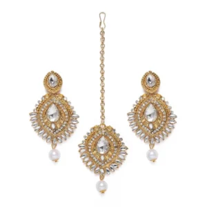 Women's Rose Gold Plated Alloy Kundan Earrings & Mangtikka (White)