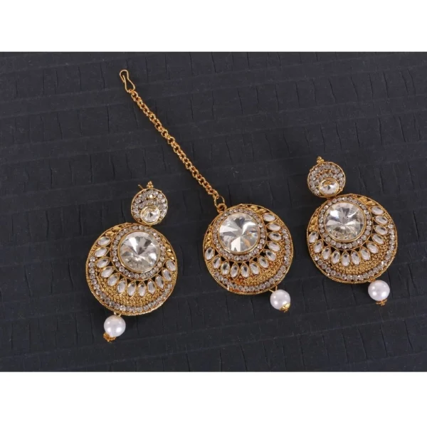 Women's Rose Gold Plated Alloy Kundan Earrings & Mangtikka (White)