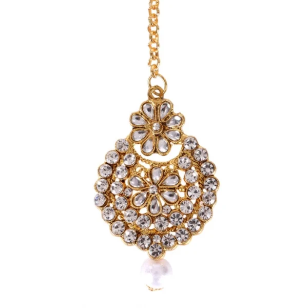 Women's Rose Gold Plated Alloy Kundan Earrings & Mangtikka (White)