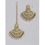 Women's Rose Gold Plated Alloy Kundan Earrings & Mangtikka (White)