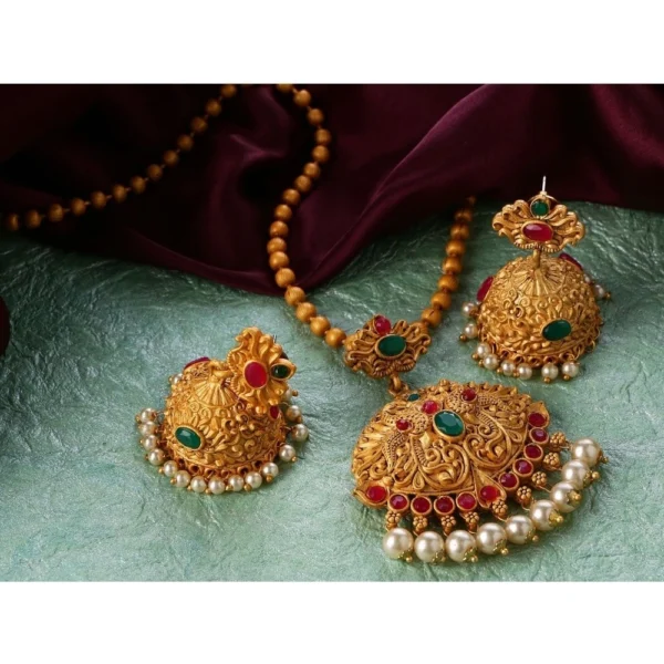 Women's Rose Gold Plated Alloy Jewellery Chain Pendant Sets (Gold & Red)