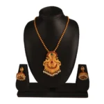 Women's Rose Gold Plated Alloy Jewellery Chain Pendant Sets (Gold & Red)