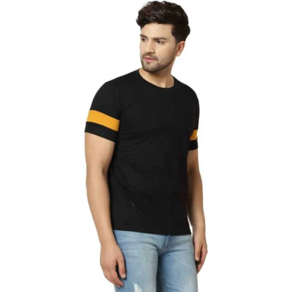 Men's Casual Solid Cotton Blend Round Neck T-shirt (Black)