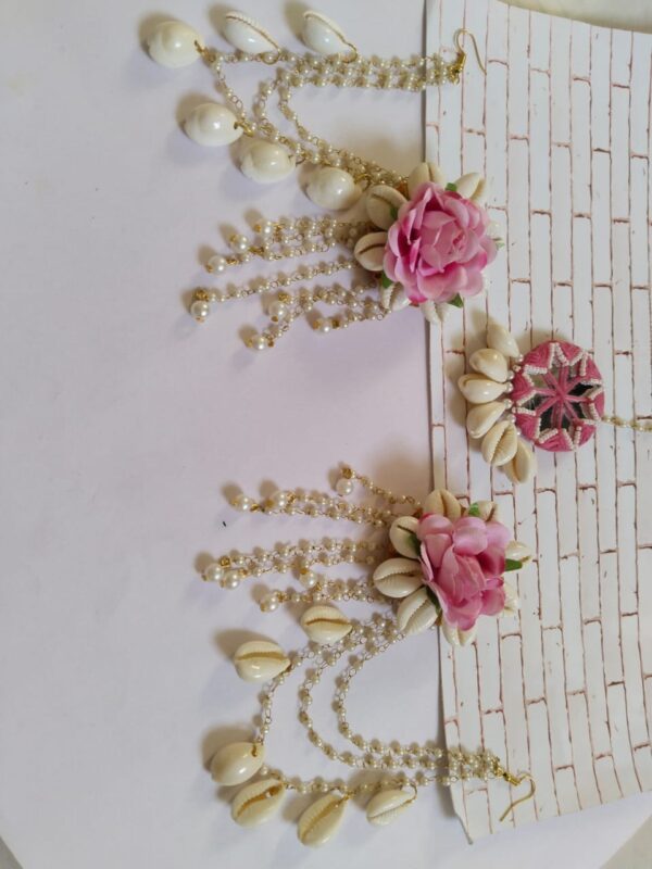 Rainvas rose floral earrings mangtika set in white pink with chain