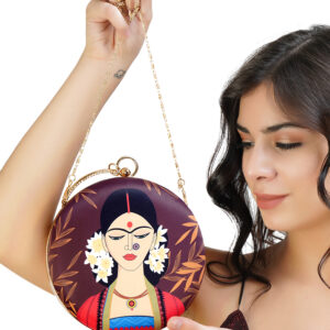 Vistu Woman Gajra Art Clutch